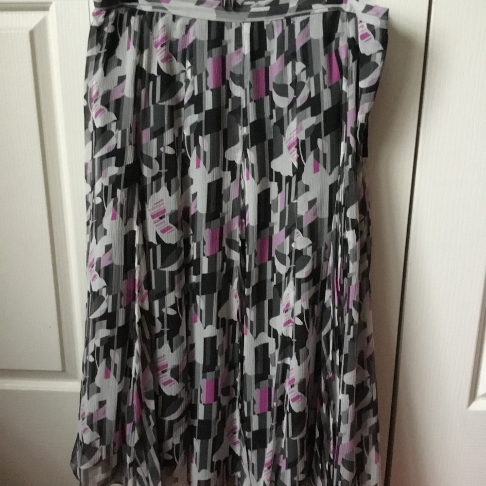 Jones New York flair skirt size 8